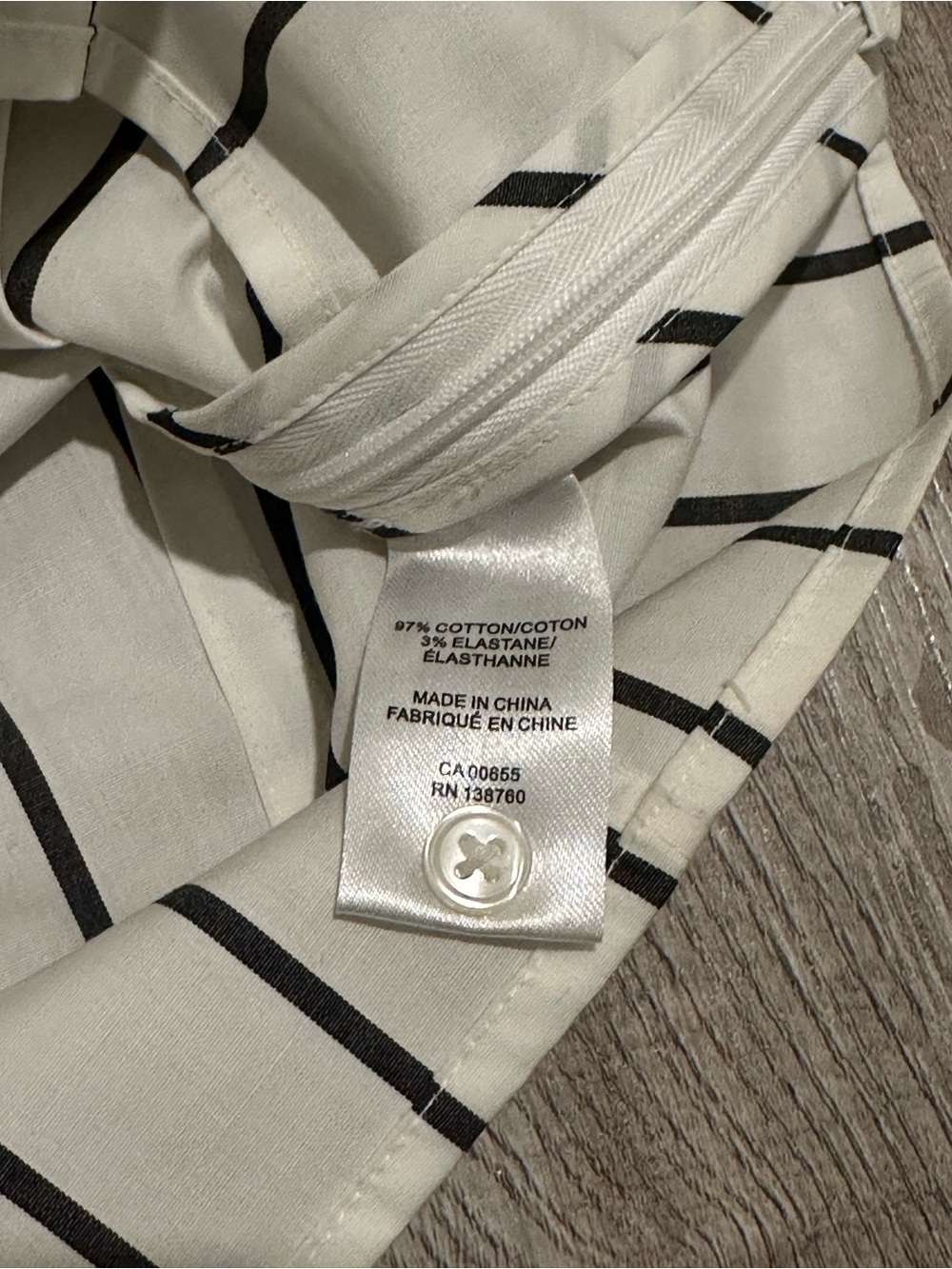 RW&CO Button-Down Tank - Picture 3 of 4